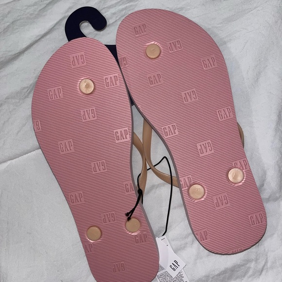 WOMENS GAP FLIP FLOPS - Picture 2 of 3